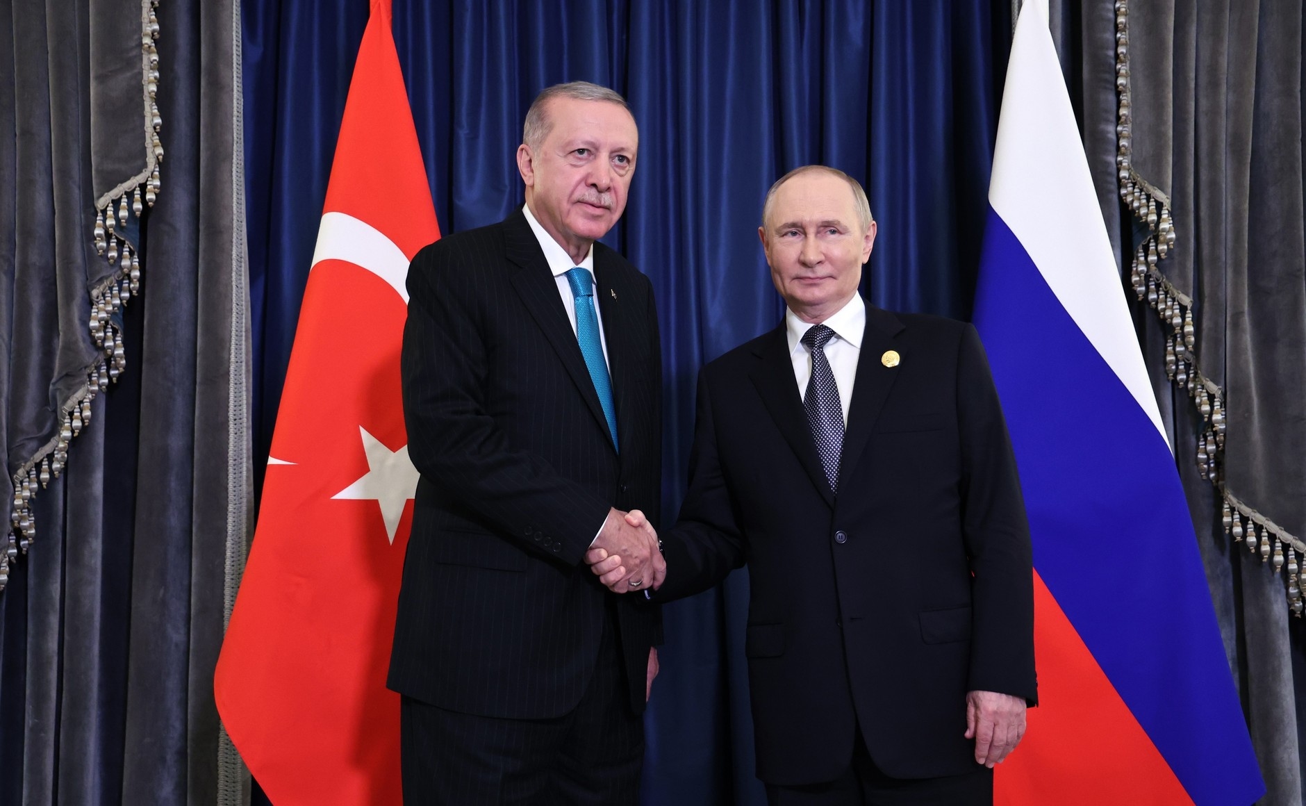 Путин и Эрдоган на саммите ШОС обсудили энергетику, туризм и переговоры по Украине