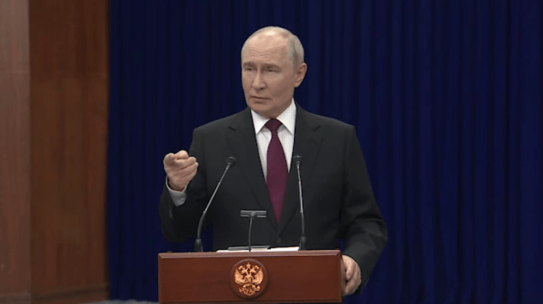 Путин опроверг мобилизацию и высказался о переговорном процессе