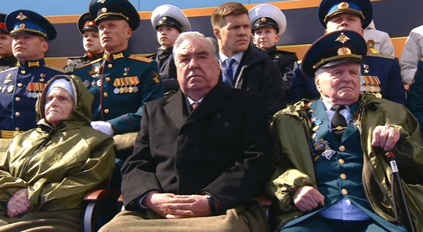 Ветеранам Великой Отечественной войны к 9 мая дополнительно выплатят 10 тыс. руб.