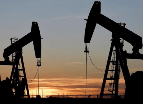 Нефть Brent обновила максимум, поднявшись до $64 за баррель в марте 2026 года