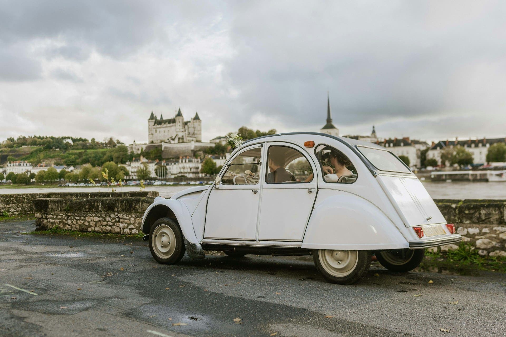 Снижение продаж и производства автомобилей во Франции из-за налоговых изменений