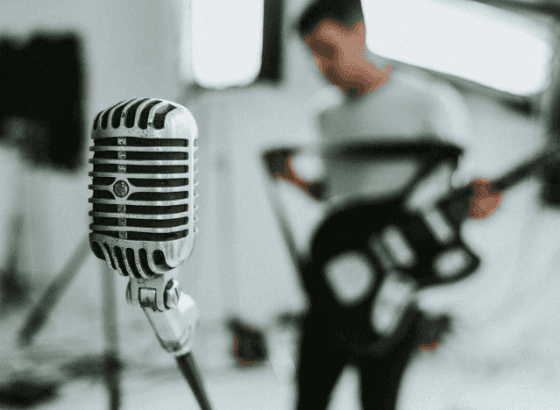 Миллионы за концерты и сотни тысяч рублей за стриминг: InvestFuture подсчитал доходы музыкантов