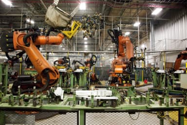 Jaguar Land Rover сократит около 4 тыс. рабочих мест по всему миру за два года