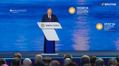 Путин поручил отложить снижение пороговой выручки для УНС для малого бизнеса