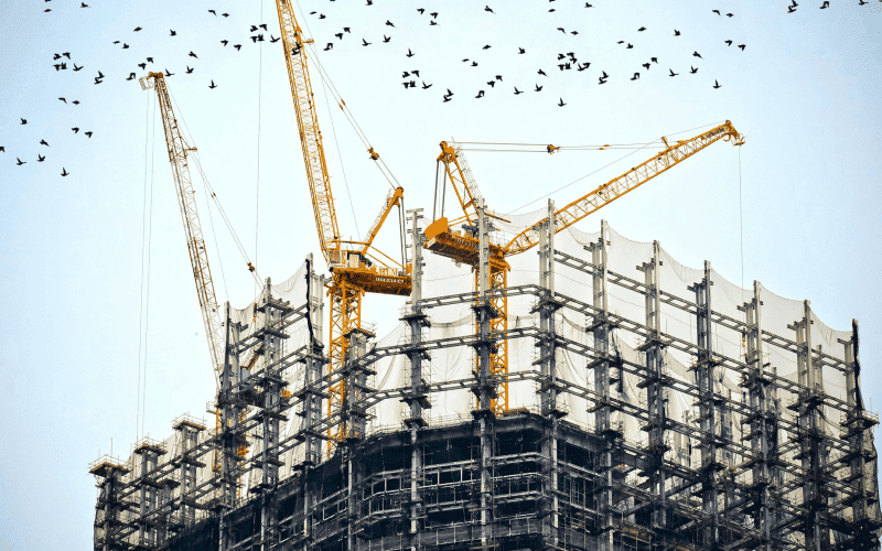 Разрыв цен на новостройки и вторичное жильё в ЦФО достиг рекордных 84%