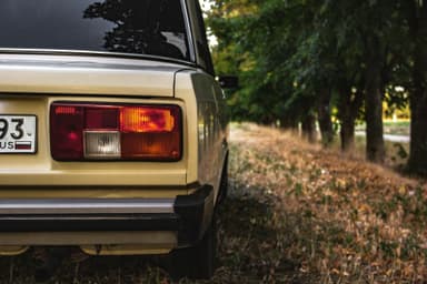 АвтоВАЗ сокращает план производства Lada на 40%
