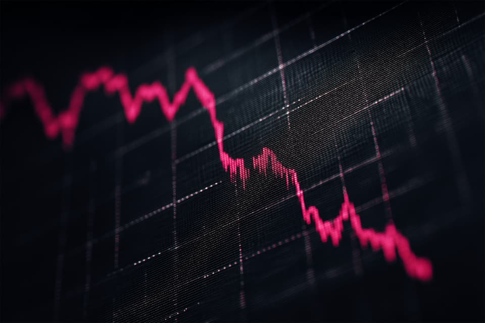 Индекс Мосбиржи снизился на 0,3% в основную сессию, акции «Роснефти» выросли на 3,1%