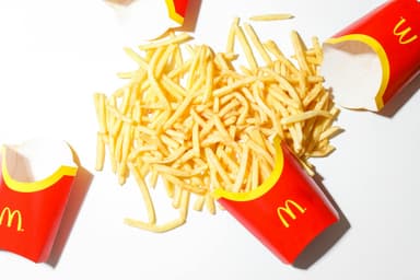 Кому мешает Биг Мак: как «Вкусно и точка» воюет за запрет на возвращение McDonald’s