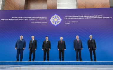 Путин на саммите ОДКБ в Бишкеке провел встречу с Лукашенко