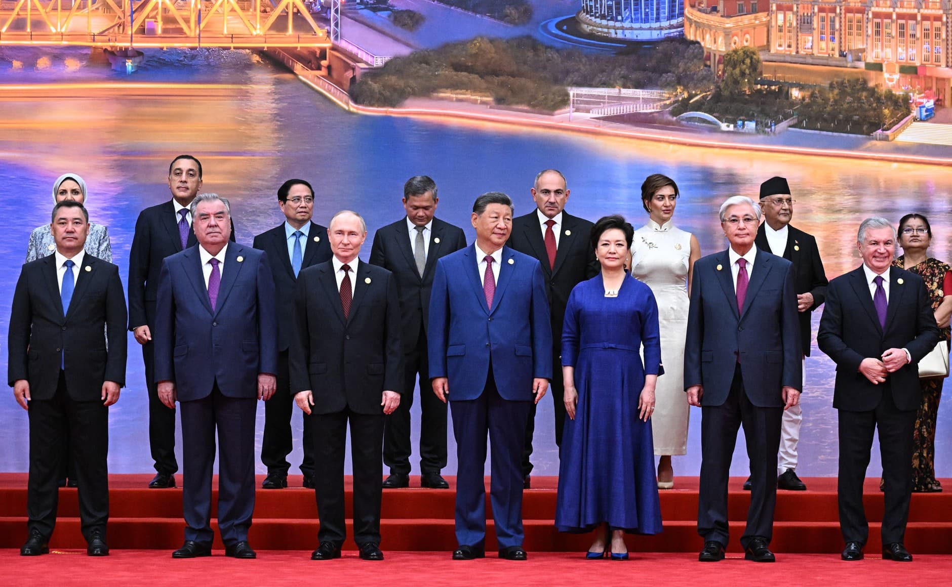 Путин на саммите ШОС провёл беседы с Токаевым и другими лидерами