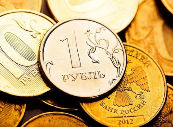 Что с рублем: ослабление курса национальной валюты связано с ростом импорта