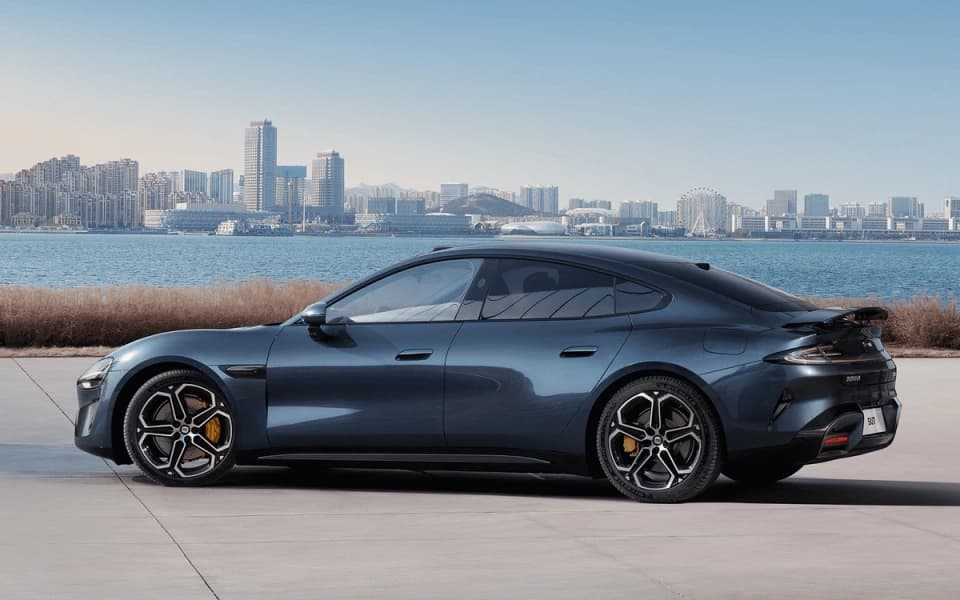 Xiaomi выходит за пределы Китая: продажи электромобилей могут стартовать в 2027 году