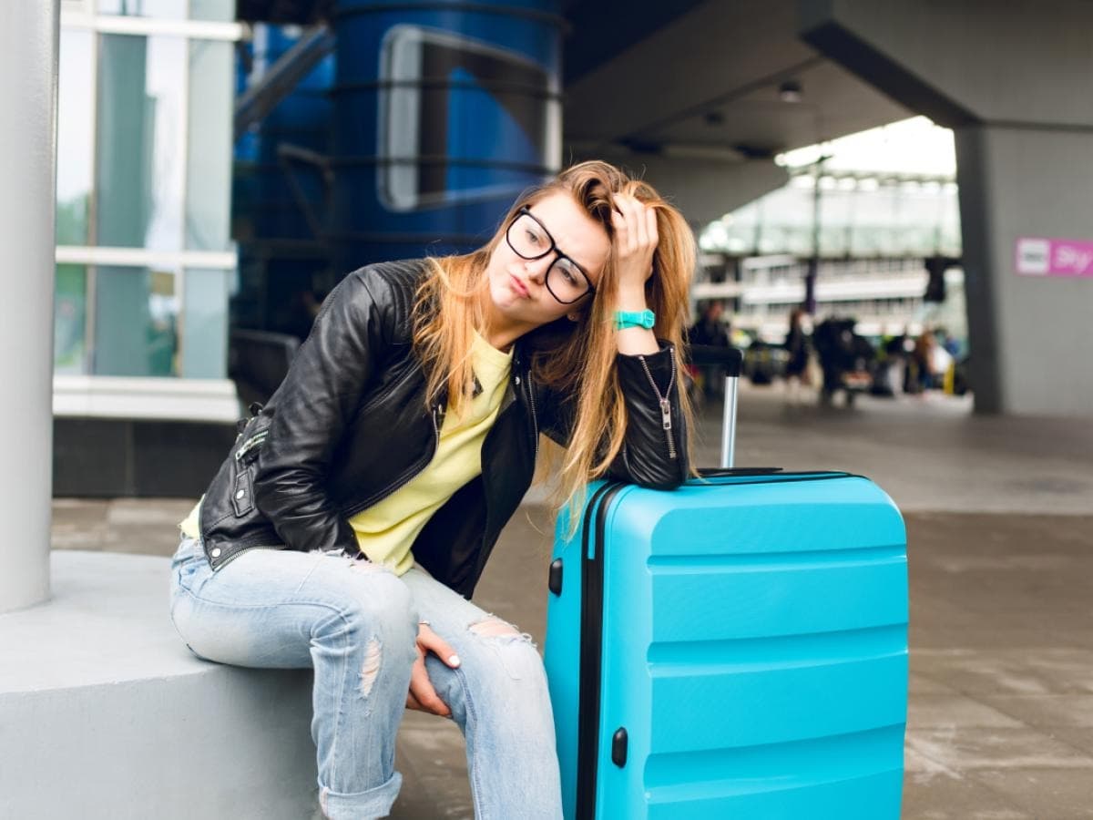 Уехать за границу станет труднее: туристы рискуют столкнуться с «финансовым занавесом»