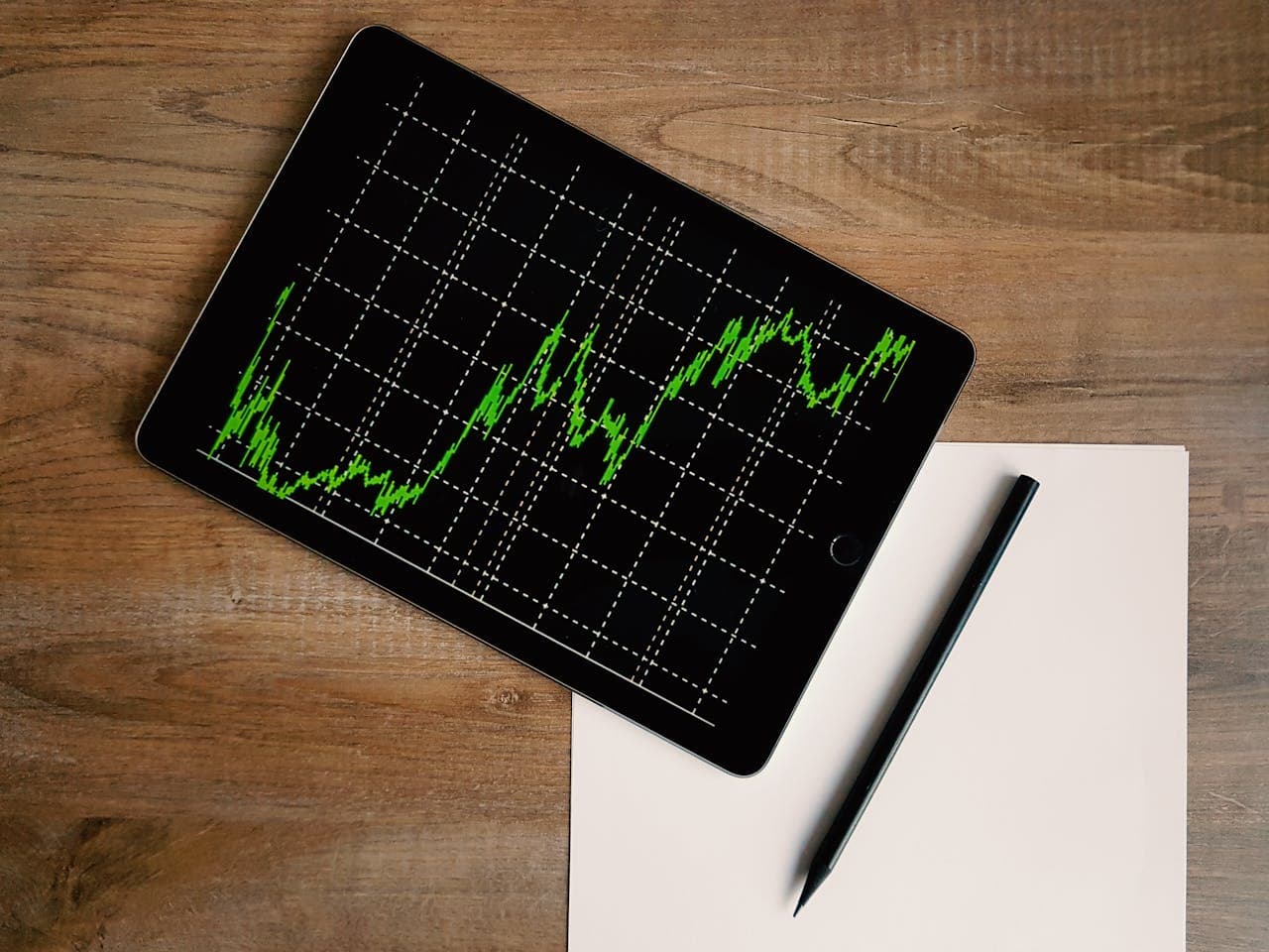 Кто первым подаёт сигнал на разворот? Похоже, фонды облигаций