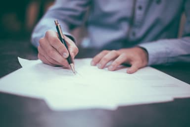 Как вас пытаются обмануть при продаже квартиры — 3 фразы, которые обезоружат мошенников
