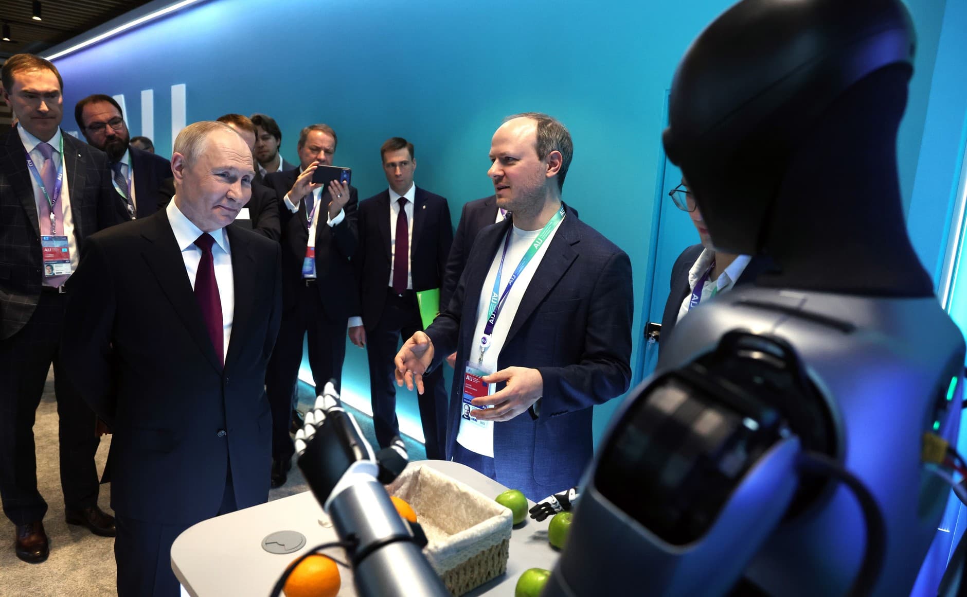 ИИ-суверенитет: сможет ли Россия обойти мировых гигантов на фоне финансового пузыря?