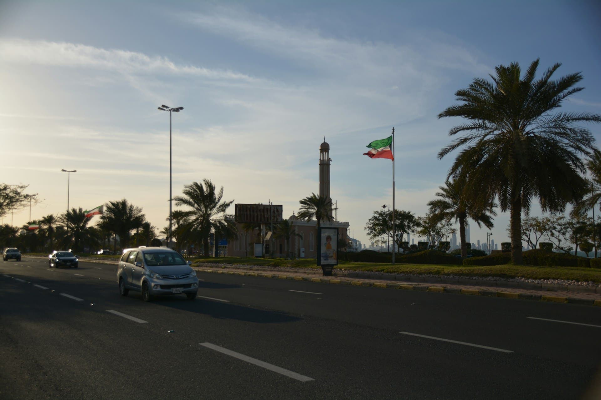 Ливия надеется на инвестиции от России в транспорт и энергетику