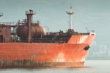 США перекраивают нефтяную карту: зачем им Иран и Венесуэла и что это значит для России