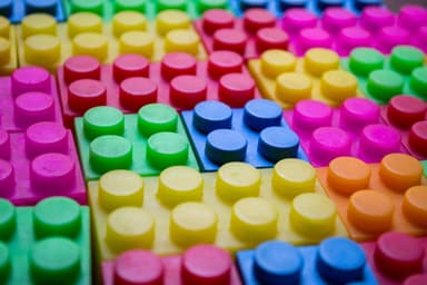 Купи квартиру по частям: Минфин предлагает собирать жильё как LEGO