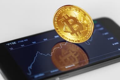 Рэй Далио предпочёл золото биткоину как защитный актив