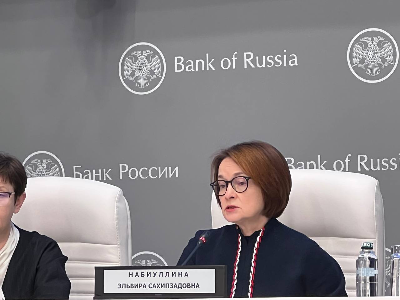 Банк России сохранил ключевую ставку на уровне 14%
