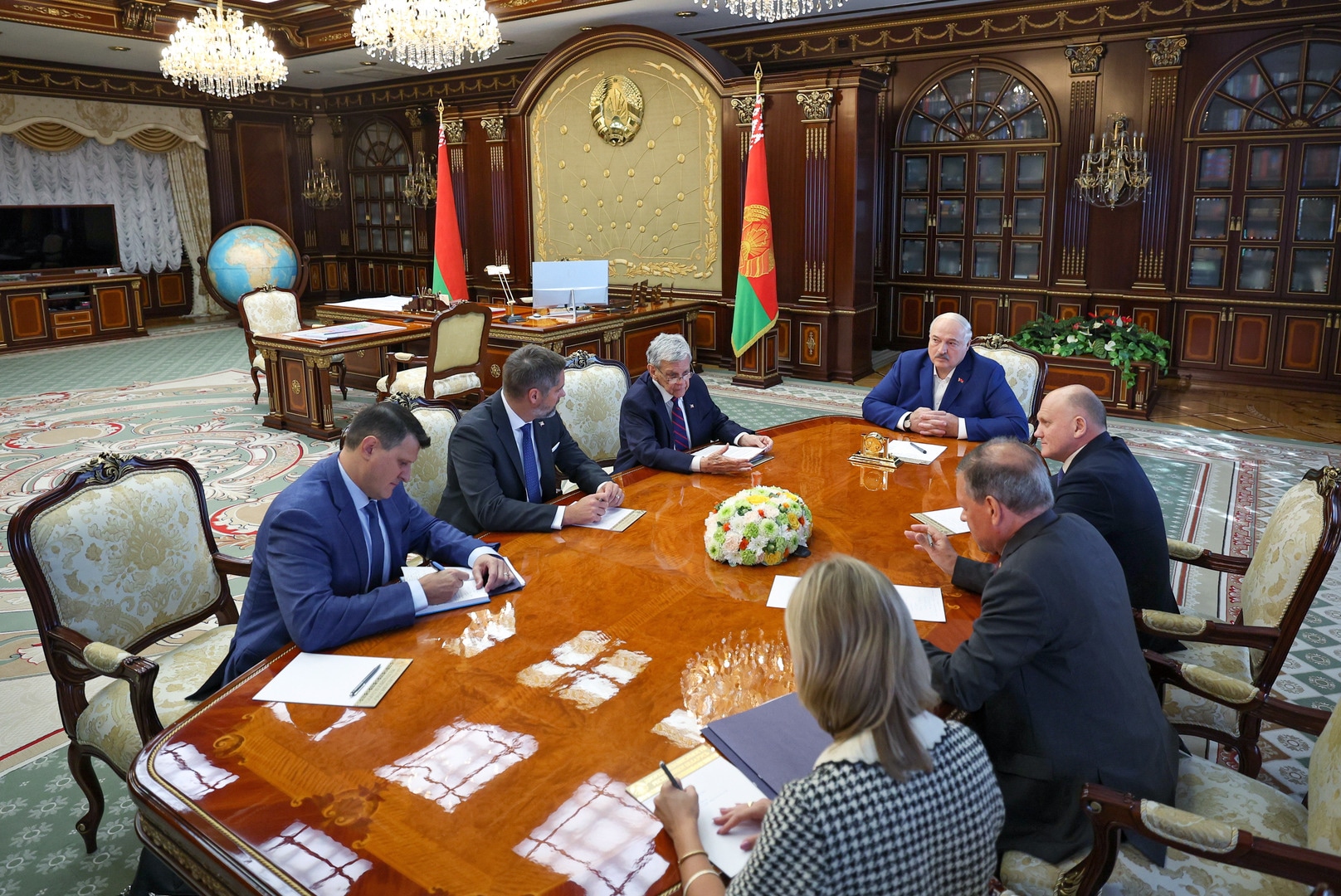 США сняли санкции с «Белавиа» в обмен на освобождение заключённых