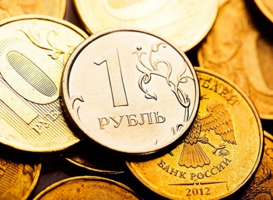 Что с рублем: ослабление курса национальной валюты связано с ростом импорта