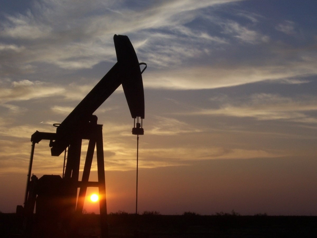 Ближний Восток ударил по нефти и рублю