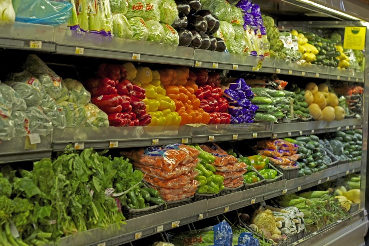 Пока все ритейлеры ставят на дискаунтеры, «Магнит» покупает «Азбуку вкуса»