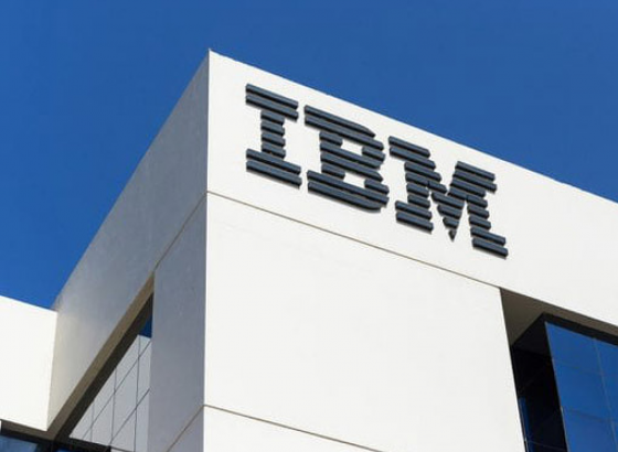 Акции IBM выросли после