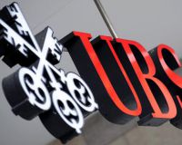 Прибыль UBS рухнула на