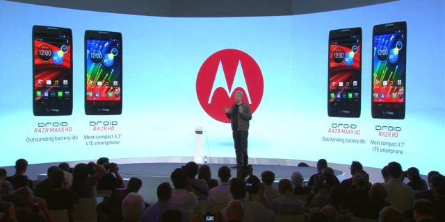 Motorola представила три