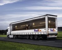 FedEx и UPS обвиняют в