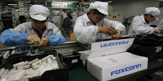 Новости от Foxconn увели