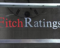 Fitch снизило рейтинг