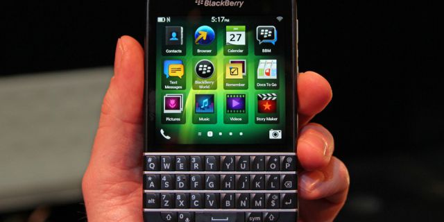 BlackBerry Q10 доступен