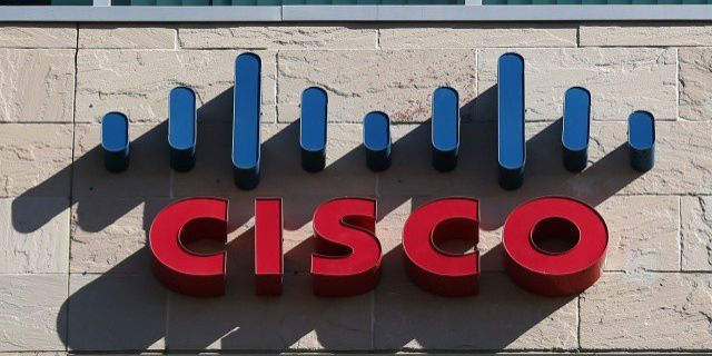 Cisco вложит $15 млн в