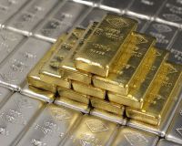 Цены на золото упали до