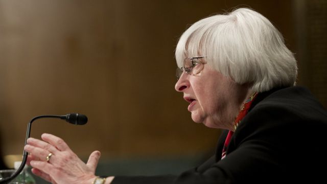 ФРС США сократила QE еще