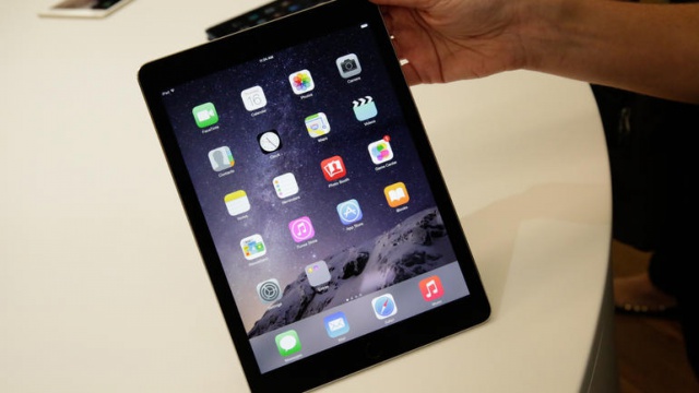 Apple представляет iPad