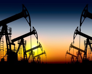 Цена нефти падает из-за