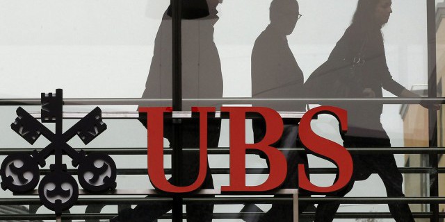 Чистая прибыль UBS