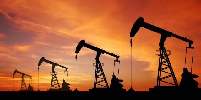Цены на нефть завершают