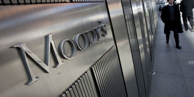 Moody #39;s: дешевая