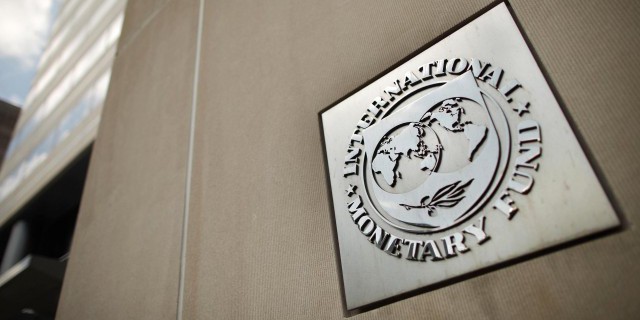 МВФ предупреждает о