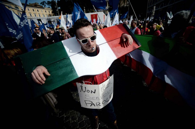 Падоан: Италия не станет