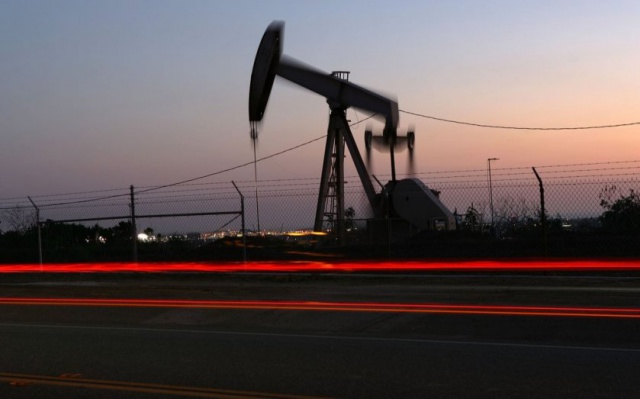 Запасы нефти в США упали