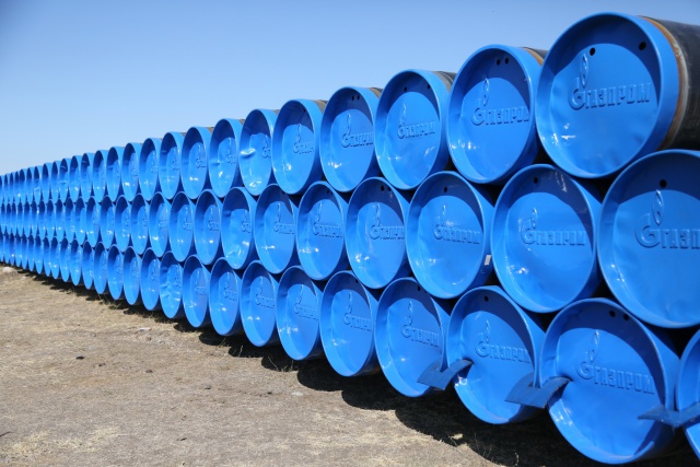 Газпром заключил сделки