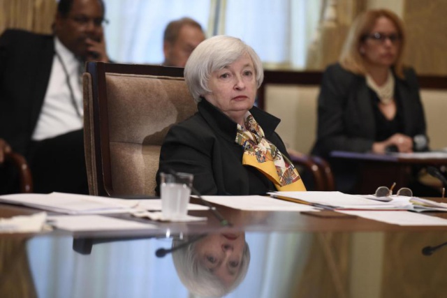 ФРС США оставила