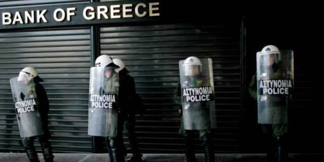 Греческие банки все еще